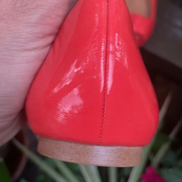 J crew factory Women's Vibrant coral yl  Bow Flats - Picture 4 of 5